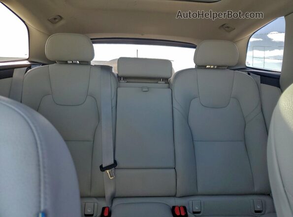 YV4L12RV9P1197370 2023 VOLVO XC60 White Հետևի նստատեղերի տեսք