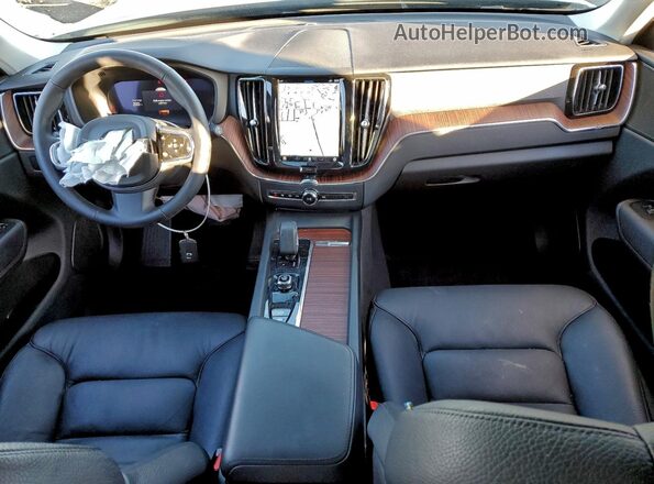 YV4L12RWXP1389275 2023 VOLVO XC60 Blue Vista del salpicadero