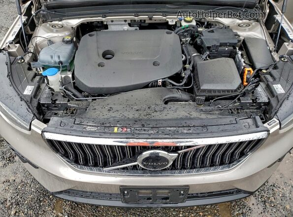 YV4L12UA0P2019586 2023 VOLVO XC40 Tan Widok komory silnika