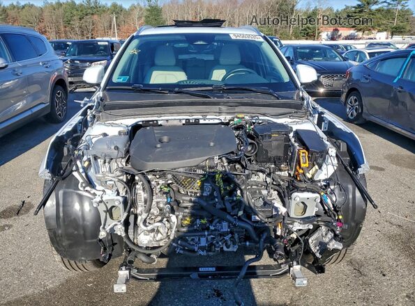 YV4L12UEXS2520772 2025 VOLVO XC40 Белый Вид спереди