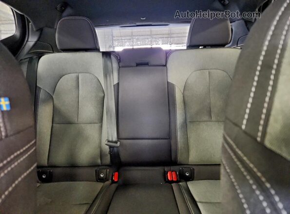 YV4L12UK2P2029173 2023 VOLVO XC40 Белый Вид задних сидений