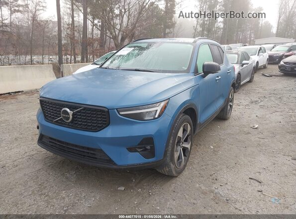 YV4L12UL6P2939062 2023 VOLVO XC40 Синий Передняя левая четверть
