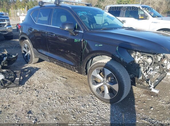 YV4L12UN0P2926079 2023 VOLVO XC40 Black 