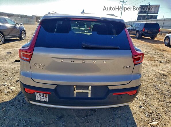 YV4L12UN4P2090843 2023 VOLVO XC40 Silver Հետևի տեսք