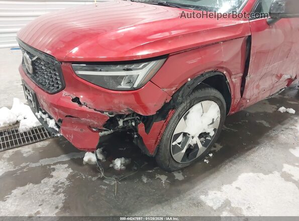 YV4L12UW4P2943637 2023 VOLVO XC40 Red Դիմացի տեսք