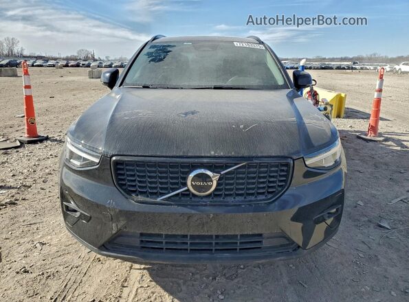 YV4L12UX9P2046970 2023 VOLVO XC40 Black Դիմացի տեսք