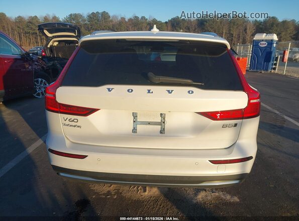 YV4L12WB6P2107452 2023 VOLVO V60 CROSS COUNTRY White 
