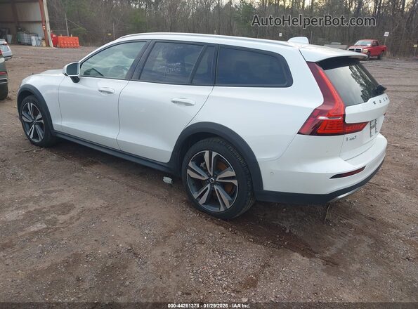 YV4L12WK7S2146835 2025 VOLVO V60 CROSS COUNTRY White Tył lewy