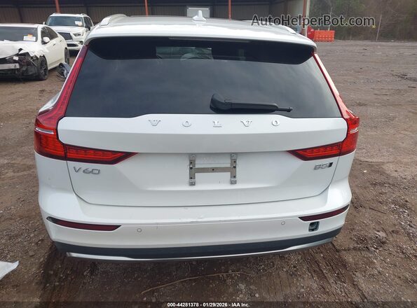 YV4L12WK7S2146835 2025 VOLVO V60 CROSS COUNTRY White 