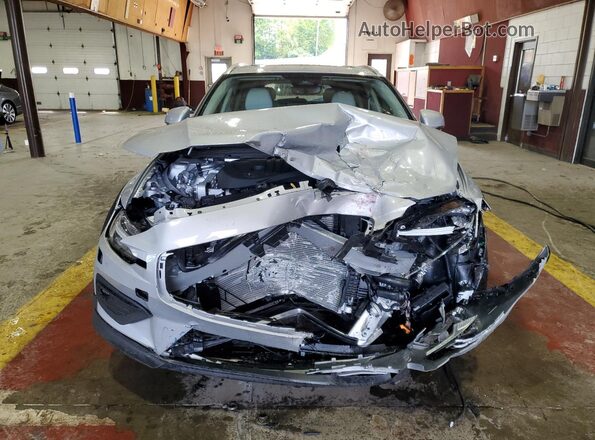 YV4L12WL1S2148802 2025 VOLVO V60 Серебряный Вид спереди