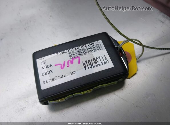 YV4M12RC0T1367614 2026 VOLVO XC60 White Dashboard view