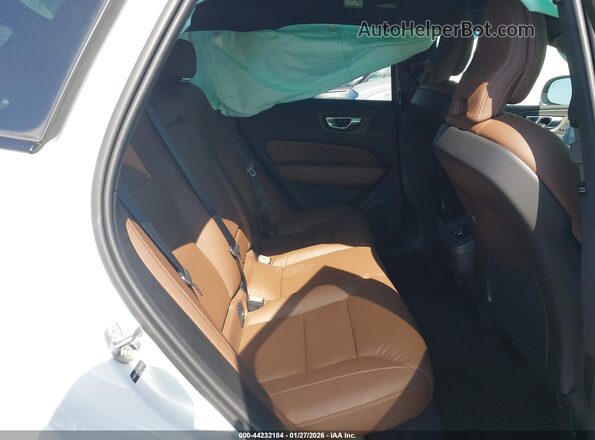 YV4M12RC1S1097288 2025 VOLVO XC60 White VIN կոդի պիտակի տեսք