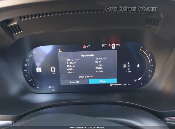 YV4M12RC4T1315130 2026 VOLVO XC60 White Հետևի նստատեղերի տեսք
