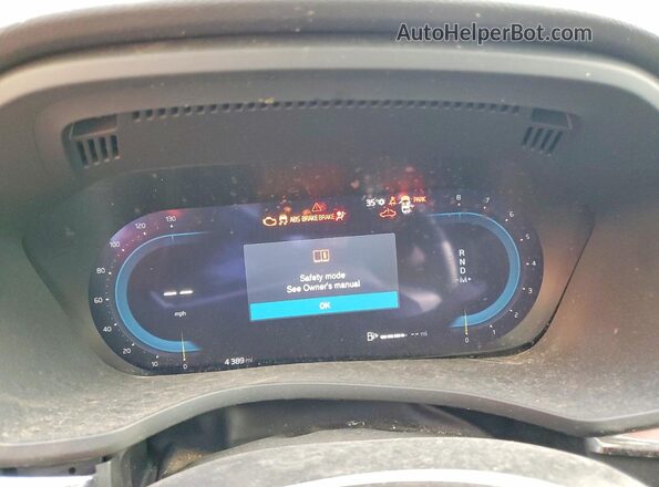 YV4M12RC9S1171248 2025 VOLVO XC60 Blue ხელსაწყოთა პანელის ხედი