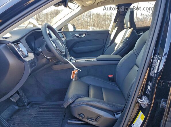 YV4M12RM0T1380615 2026 VOLVO XC60 Черный Вид салона спереди