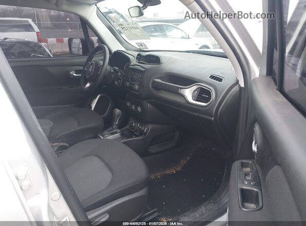 ZACNJBAB1KPK82075 2019 JEEP RENEGADE Silver Widok wnętrza z przodu