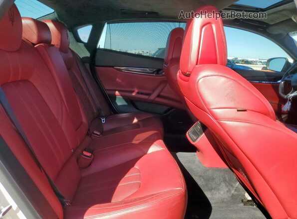 ZAM56PPS5H1228629 2017 MASERATI QUATTROPOR White Rear seats view