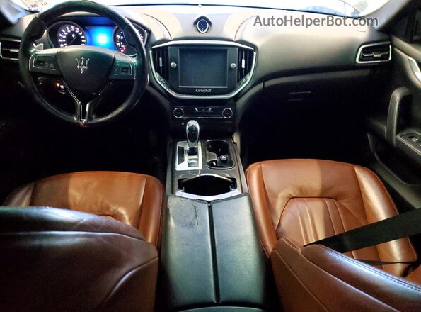 ZAM57XSA0G1167104 2016 MASERATI GHIBLI Черный Вид панели приборов