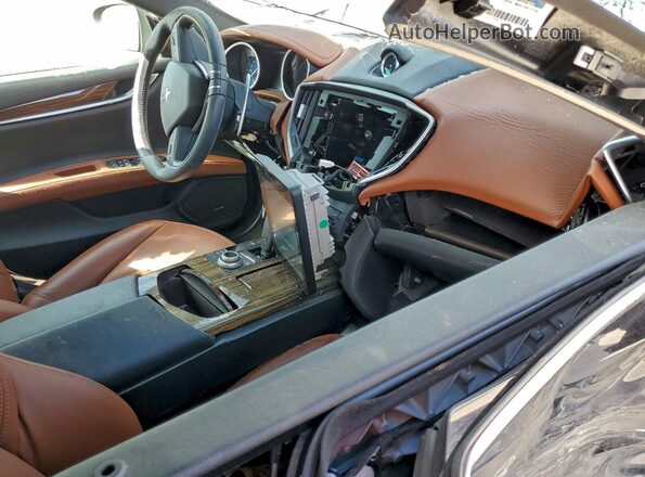 ZAM57YSA6L1352631 2020 MASERATI GHIBLI Blue Vista del salpicadero