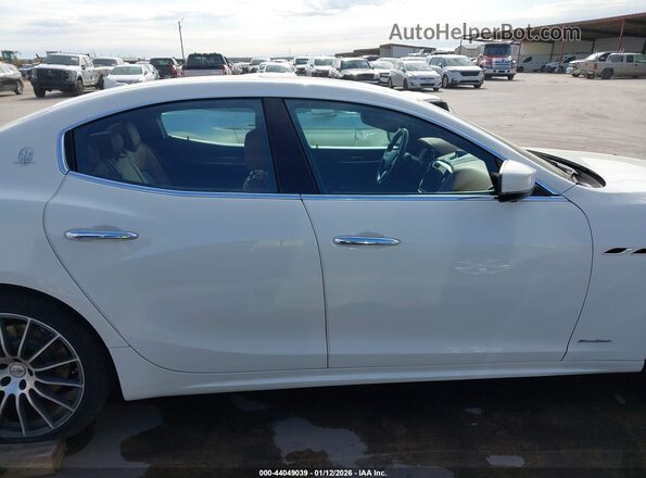 ZAM57YSL1M1362065 2021 MASERATI GHIBLI White Vista interior de 360 grados
