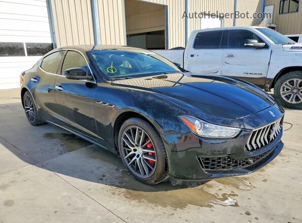 ZAM57YTA4J1267282 2018 MASERATI GHIBLI Black 