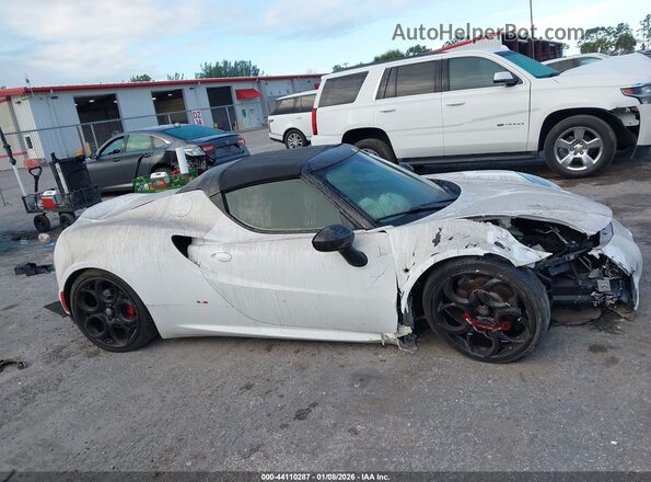 ZARBAAB42JM282492 2018 ALFA ROMEO 4C SPIDER White 