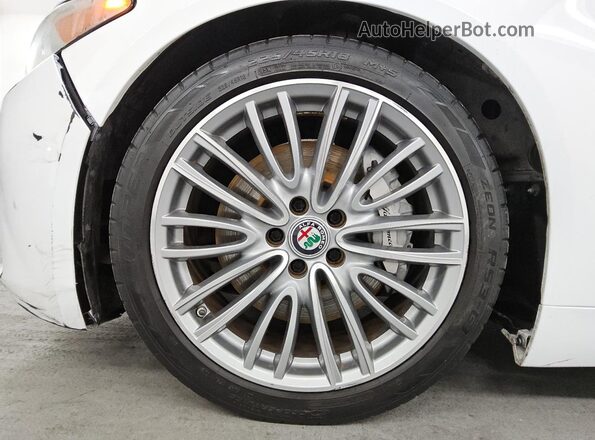 ZARFAECN2H7550790 2017 ALFA ROMEO GIULIA White 