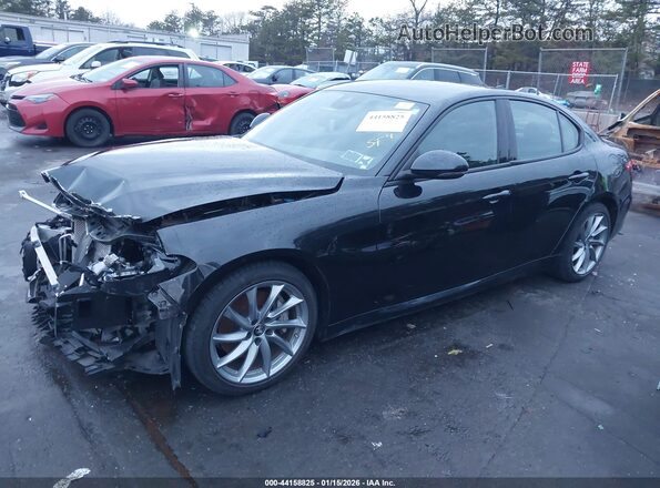 ZARFAMAN1P7668325 2023 ALFA ROMEO GIULIA Black Vista tres cuartos delantera izquierda