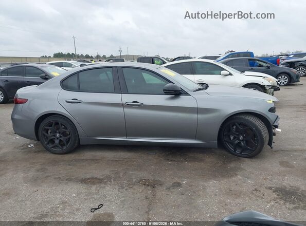 ZARFAMAN3M7644958 2021 ALFA ROMEO GIULIA Silver 