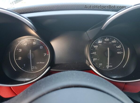 ZARFAMAN4K7622772 2019 ALFA ROMEO GIULIA Black Հետևի նստատեղերի տեսք