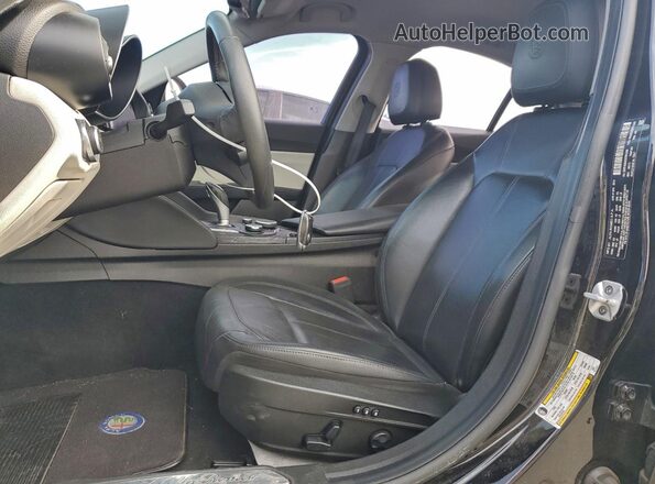 ZARFAMAN5K7601509 2019 ALFA ROMEO GIULIA Black Вид салону спереду