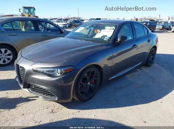 ZARFAMAN9L7635681 2020 ALFA ROMEO GIULIA Gray Przód lewy