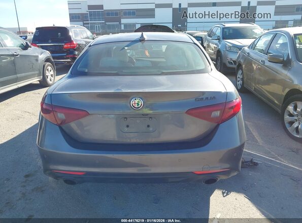 ZARFAMAN9L7635681 2020 ALFA ROMEO GIULIA Gray 
