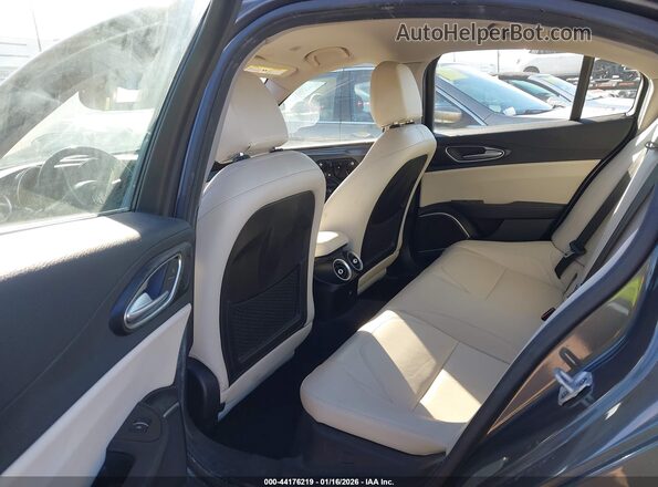 ZARFAMAN9L7635681 2020 ALFA ROMEO GIULIA Gray Widok naklejki z numerem VIN