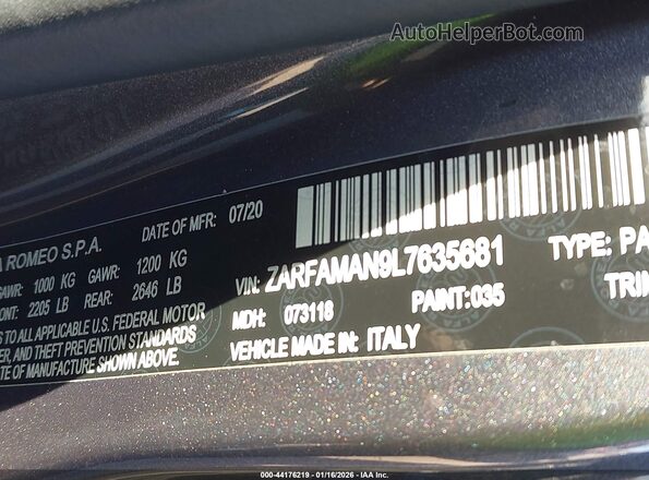 ZARFAMAN9L7635681 2020 ALFA ROMEO GIULIA Gray Widok komory silnika