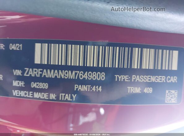 ZARFAMAN9M7649808 2021 ALFA ROMEO GIULIA Красный Вид подкапотного пространства