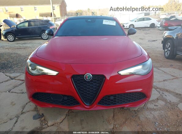 ZARFAMAN9M7649808 2021 ALFA ROMEO GIULIA Красный Вид щитка приборов