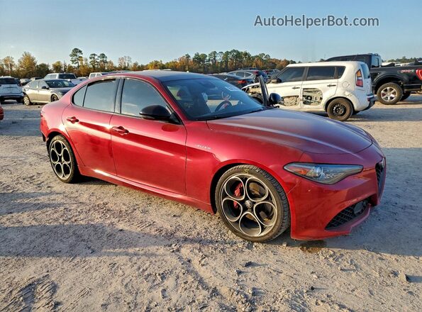 ZARFAMBN0P7671070 2023 ALFA ROMEO GIULIA Red 