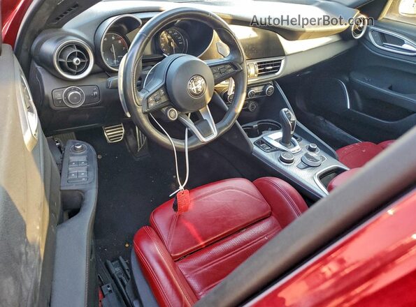 ZARFAMBN0P7671070 2023 ALFA ROMEO GIULIA Red 