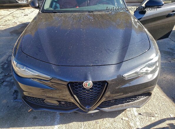 ZARFAMBN4P7668902 2023 ALFA ROMEO GIULIA Черный Вид задней части салона