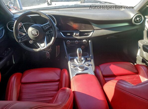 ZARFAMBN4P7668902 2023 ALFA ROMEO GIULIA Черный Вид панели приборов