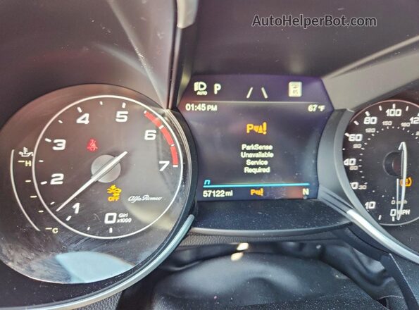 ZARFAMBN5N7660501 2022 ALFA ROMEO GIULIA Red Widok zestawu wskaźników