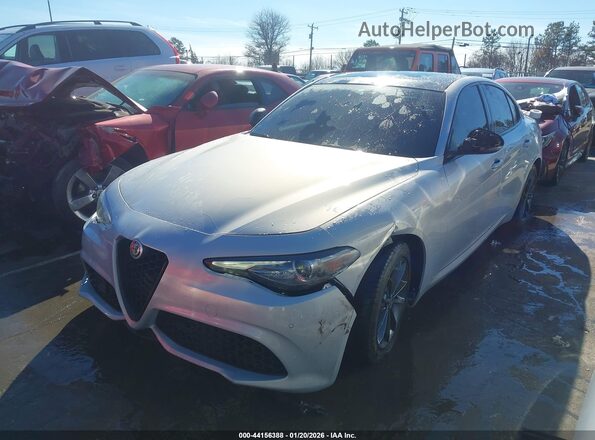 ZARFAMBN8M7647580 2021 ALFA ROMEO GIULIA Silver Przód lewy