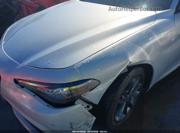 ZARFAMBN8M7647580 2021 ALFA ROMEO GIULIA Silver Widok z przodu