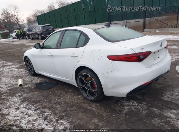 ZARFANBN0P7669101 2023 ALFA ROMEO GIULIA White Rear left