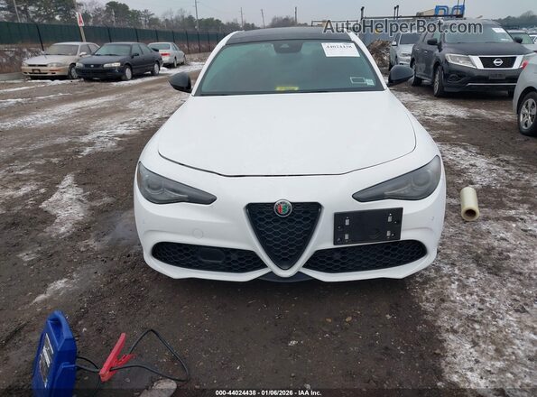 ZARFANBN0P7669101 2023 ALFA ROMEO GIULIA White Instrument cluster view