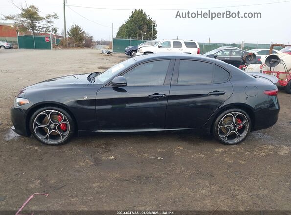ZARFANBN2N7652801 2022 ALFA ROMEO GIULIA Black Widok wnętrza 360 stopni
