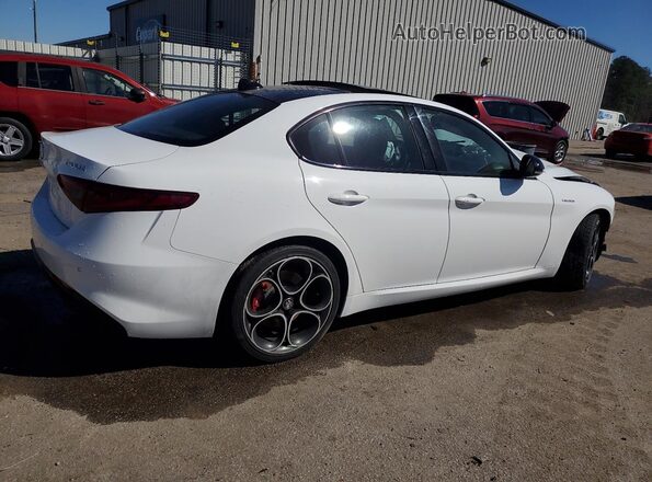 ZARFANBN5P7671572 2023 ALFA ROMEO GIULIA White Rear right