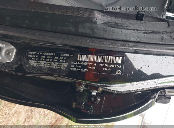 ZARFANBN6N7655152 2022 ALFA ROMEO GIULIA Black Вид підкапотного простору