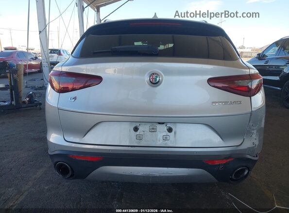 ZASFAKAN3J7C24067 2018 ALFA ROMEO STELVIO Silver 